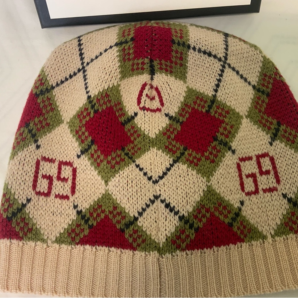 Gucci Ivory Red and Green ARGI TRICOT 100% wool 660634 4k206 size L -56-20cm